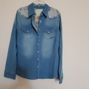 Jean embroidered blouse